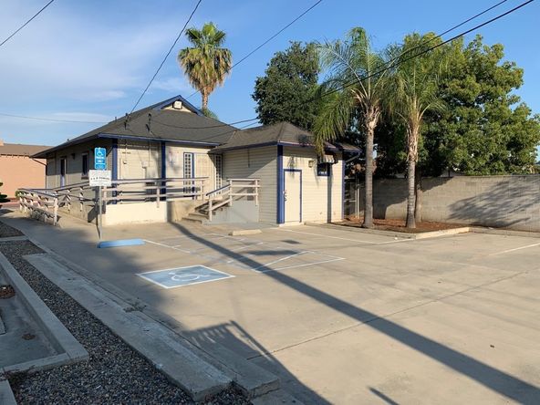 433 S Bridge St, Visalia, CA 93277